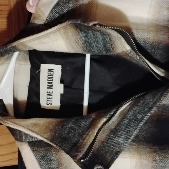 Coat - Picture 5 of 6